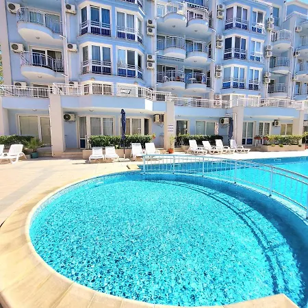 Апартаменти And In Sunny Dream Family Complex In *