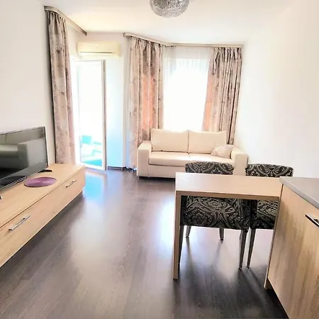Apartment And In Sunny Dream Family Complex In Sunny Beach
